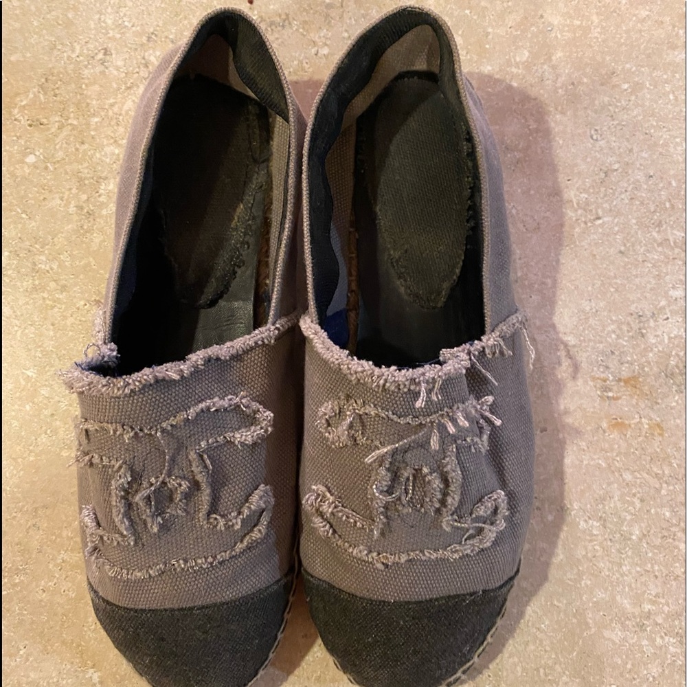 CHANEL CC espadrilles size 40